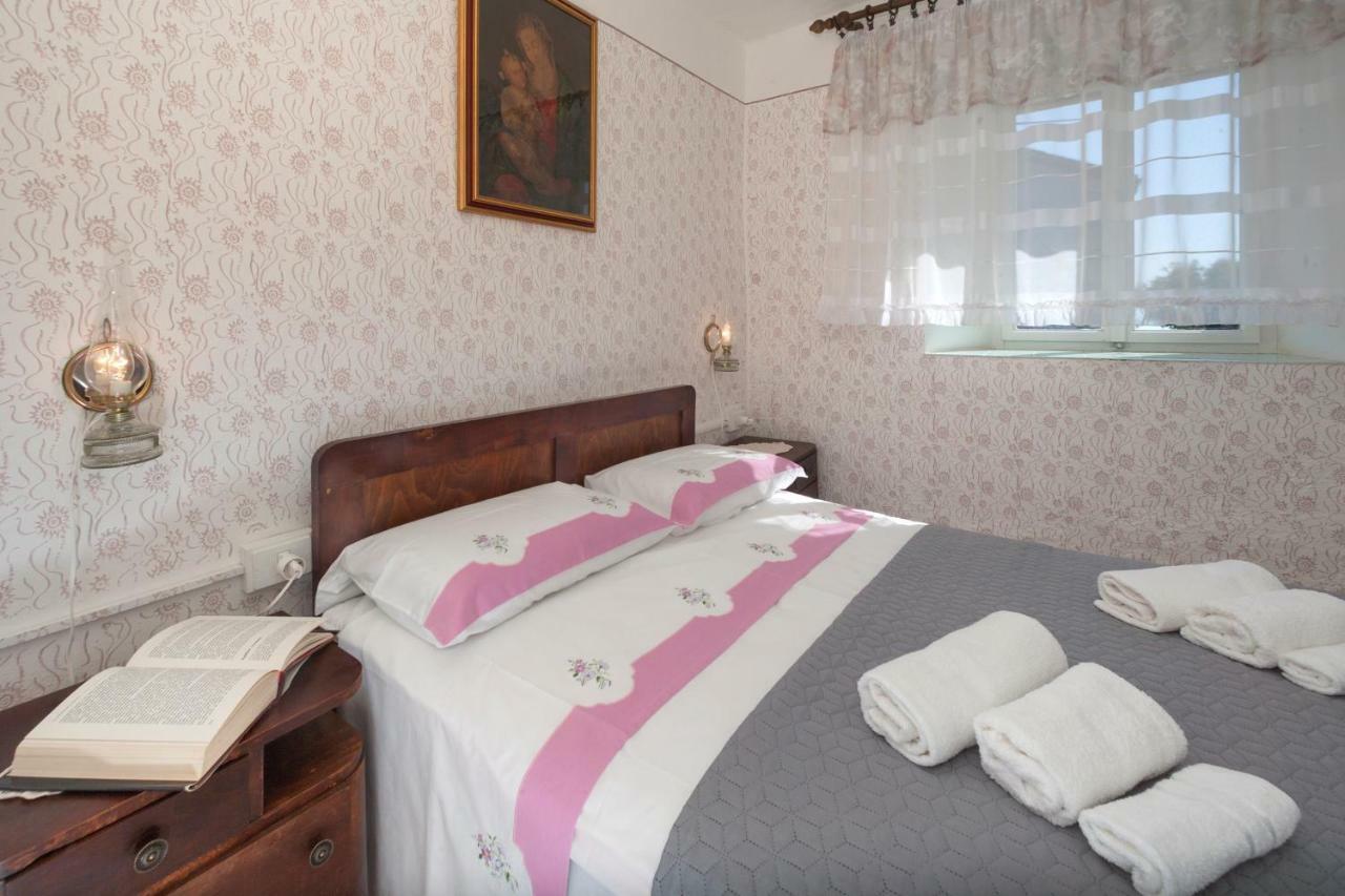 Rural Apartment Carolina Zrenj 外观 照片